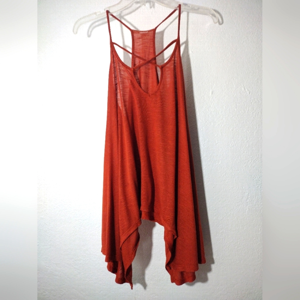 Women's spaghetti strap crop top